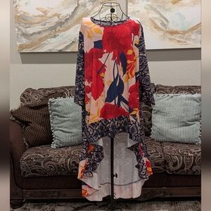 Nuggles Floral High-Low Top with Accents